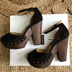 Dolce Vita Huxley Platform Sandal. Black. Size 7